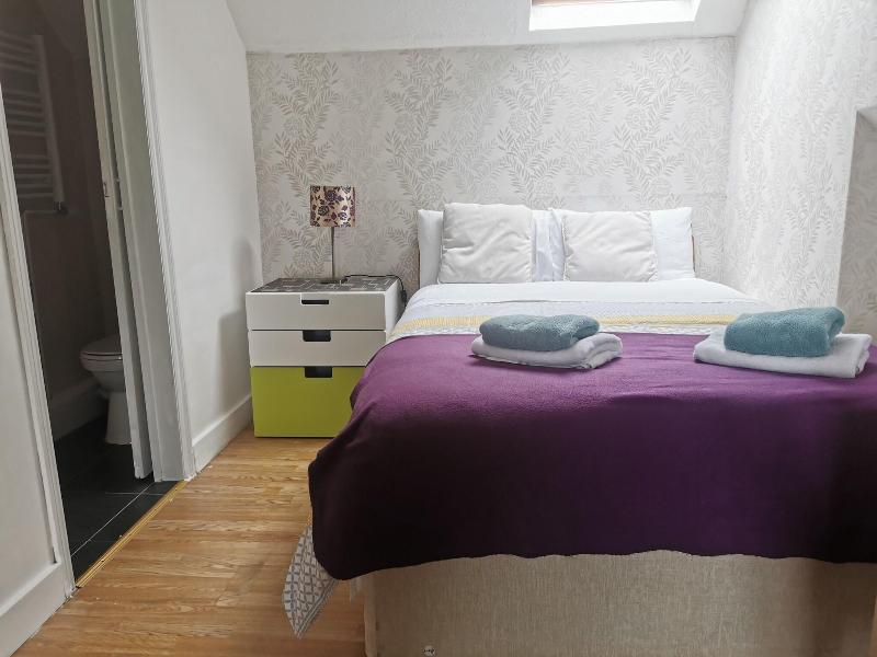 Adams Guest House - Oda