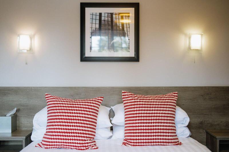 Red Mullions Guest House - Oda