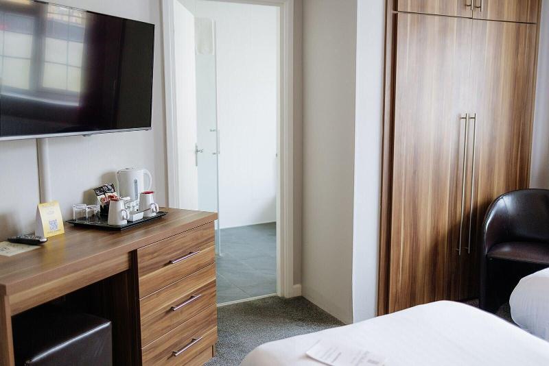 Red Mullions Guest House - Oda