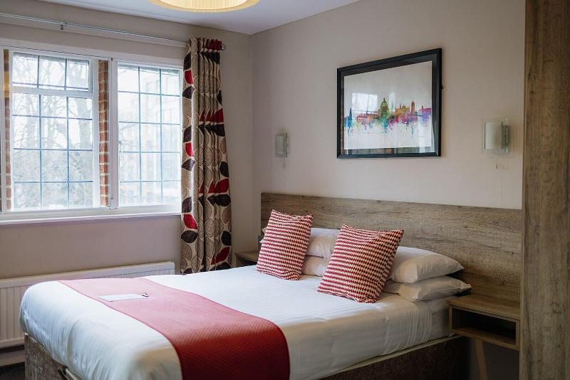 Red Mullions Guest House - Oda