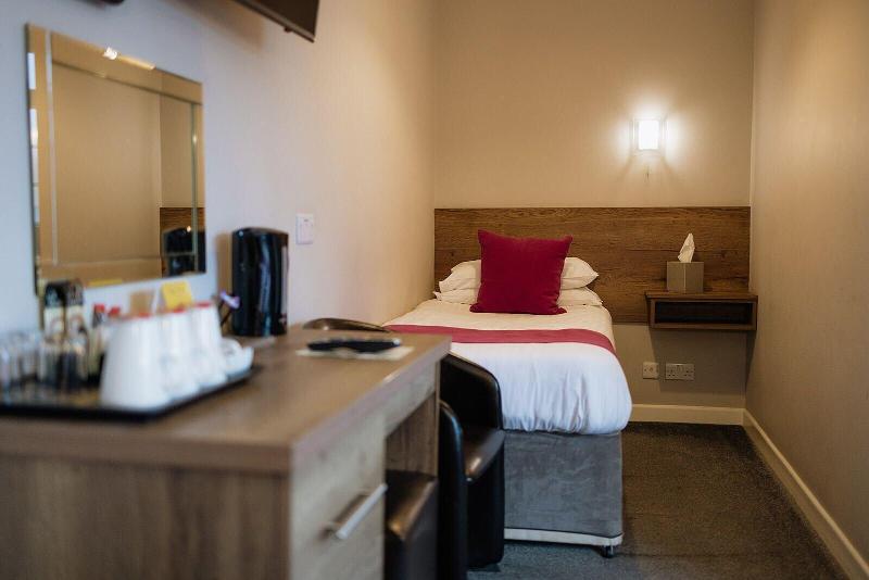 Red Mullions Guest House - Oda