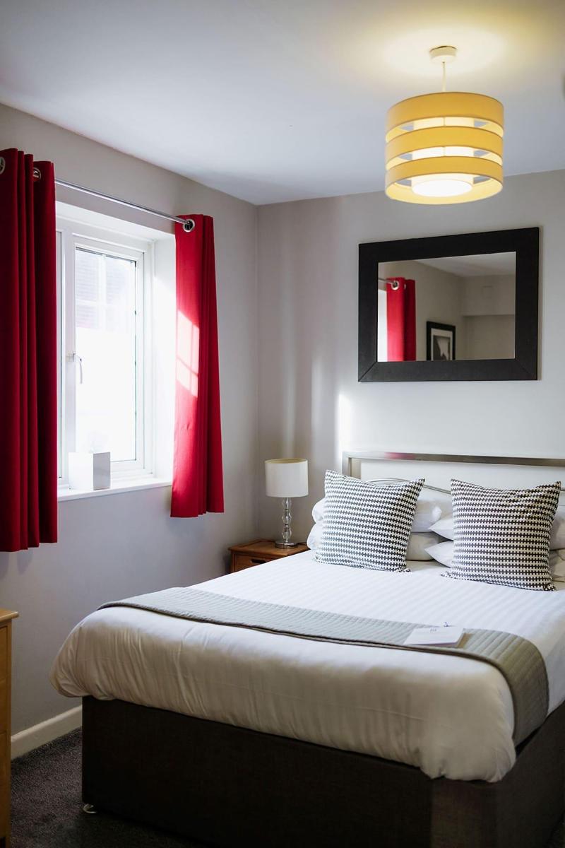 Red Mullions Guest House - Oda