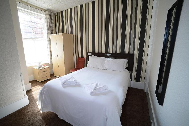 The Arncliffe Lodge Near Blackpool Tower - Oda