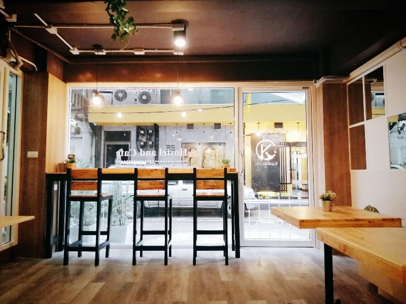 White House Hostel - Genel