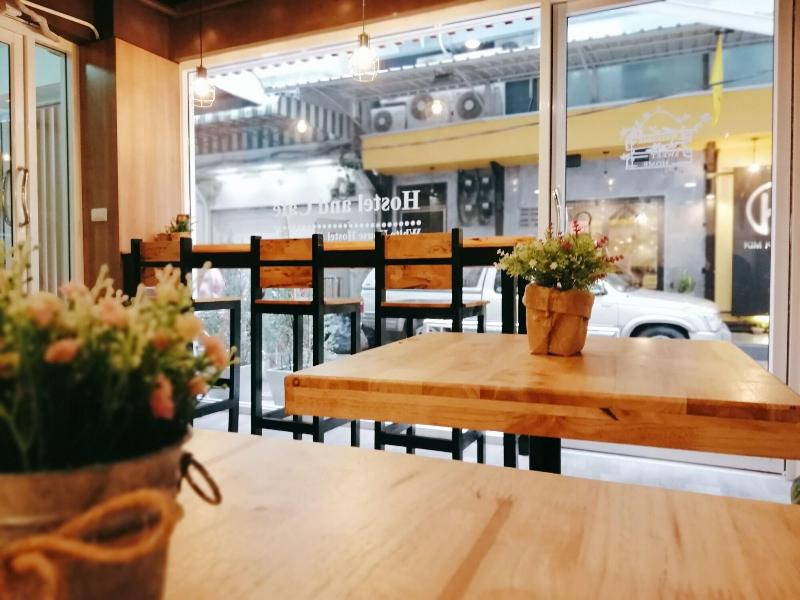 White House Hostel - Genel