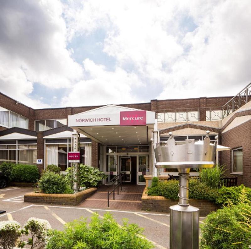 Mercure Norwich Hotel - Lobi