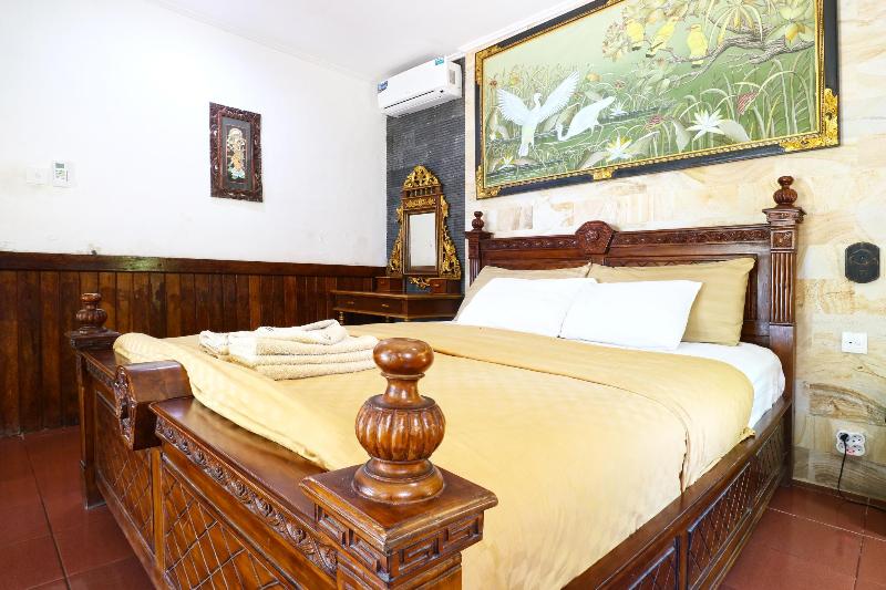 Puri Nusa Beach Hotel - Oda