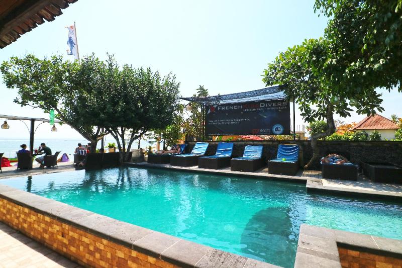Puri Nusa Beach Hotel - Havuz