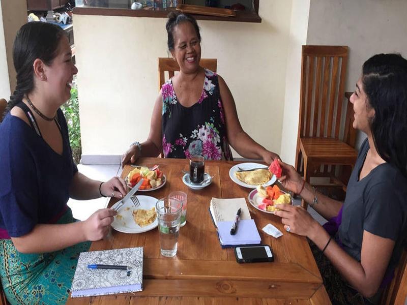 Nyoman Badri Homestay - Restoran
