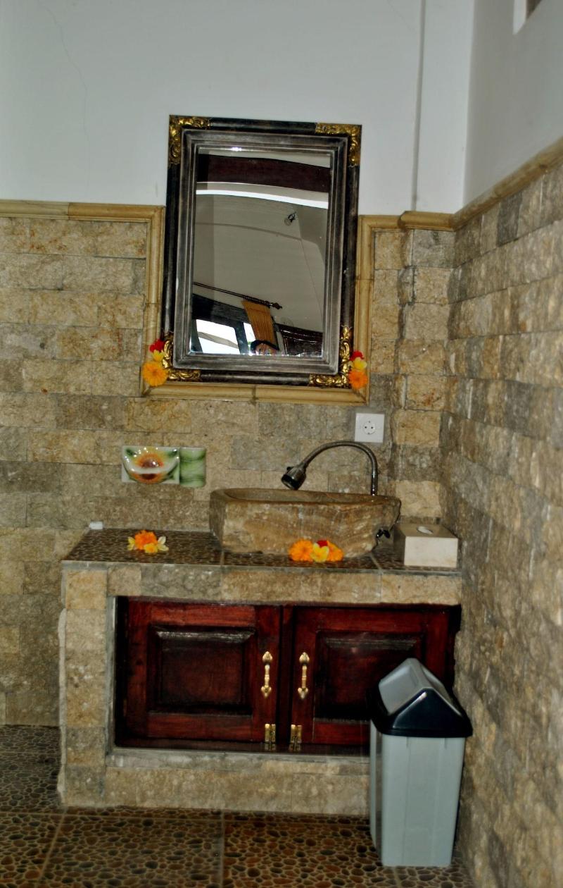 Titi Sedana Homestay - Oda