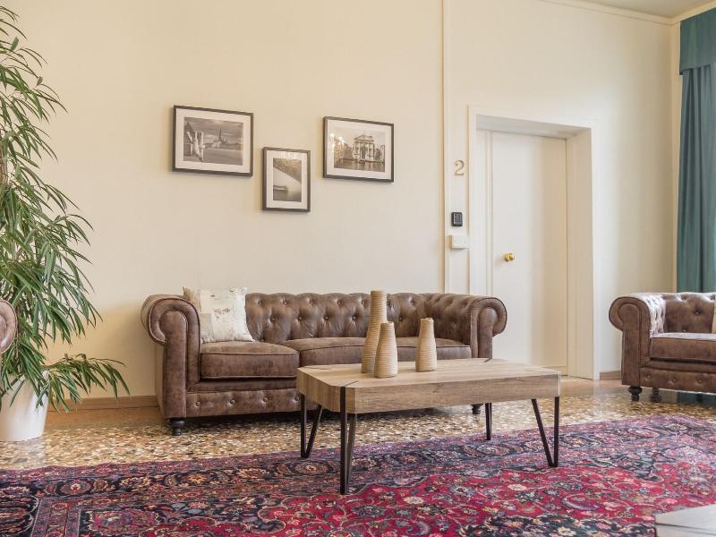 Grand Canal Suites - Lobi