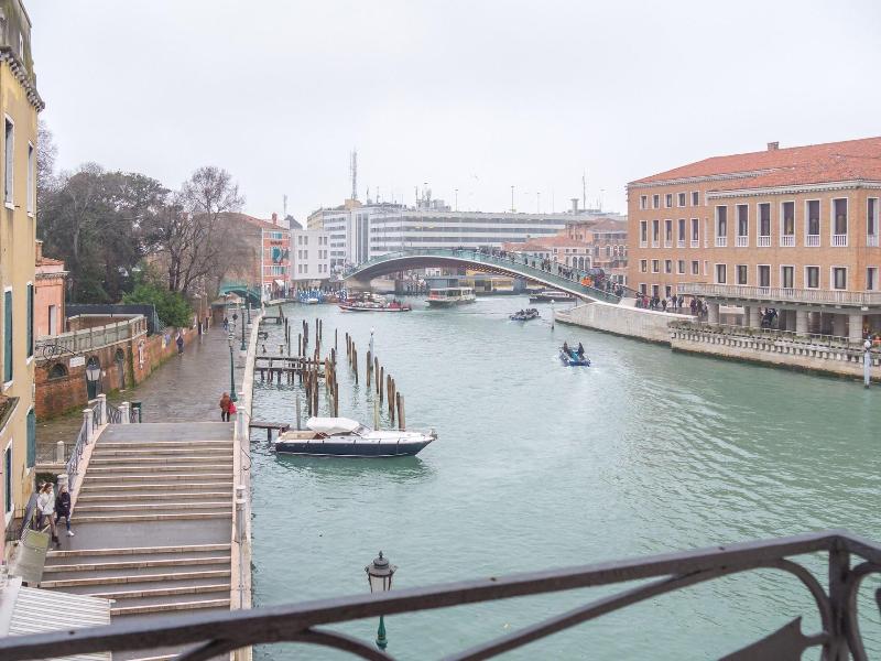 Grand Canal Suites - Oda