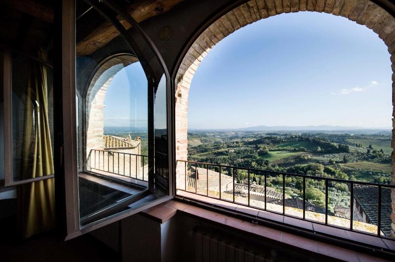 B B Palazzo Tortoli - Oda