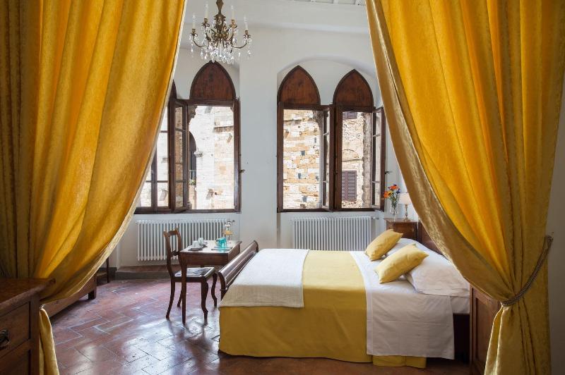 B B Palazzo Tortoli - Oda