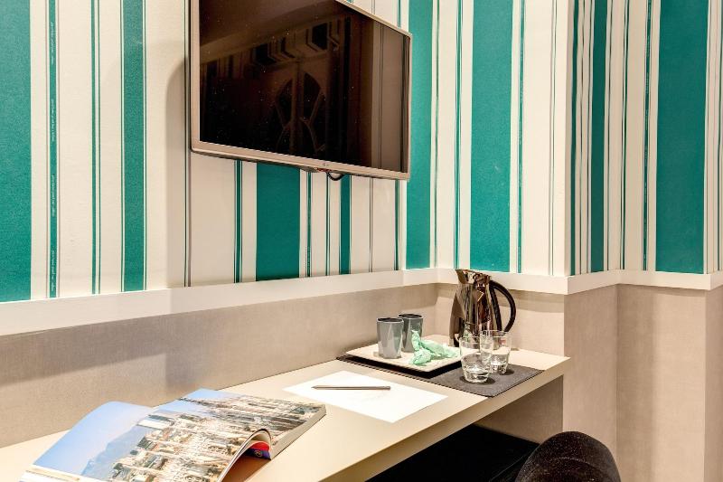 Grand Tour Roma Guest House - Oda