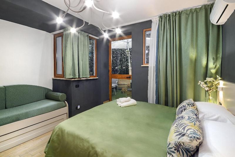 B B Sorrento Queen - Oda