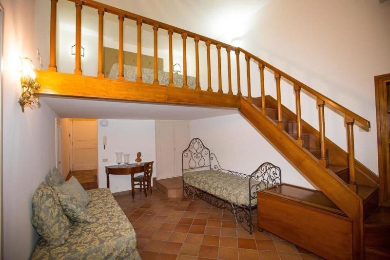 Palazzo Raho - Oda