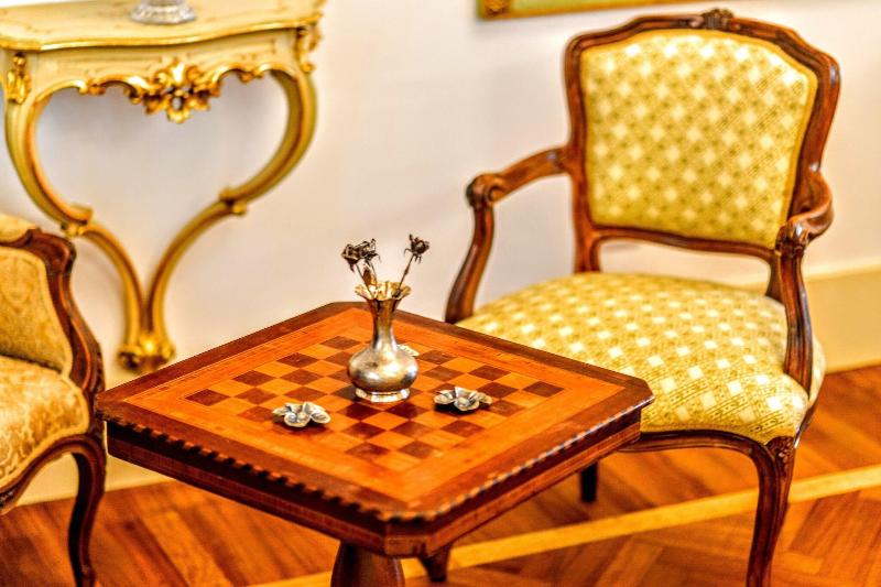 Arpinelli Relais - Genel