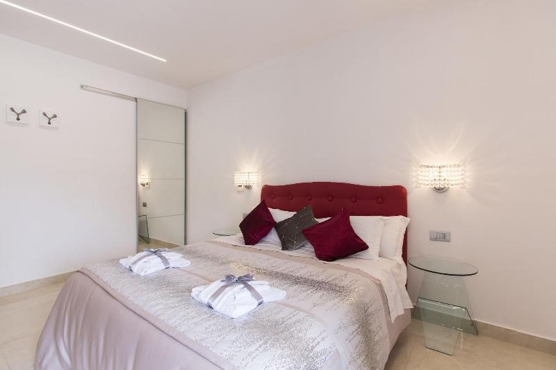 San Pietro Grand Suite - Oda