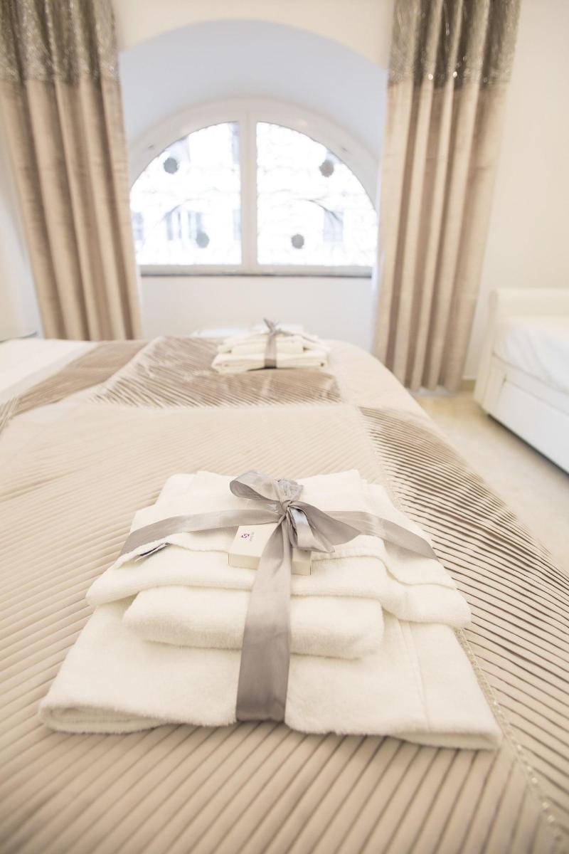 San Pietro Grand Suite - Oda