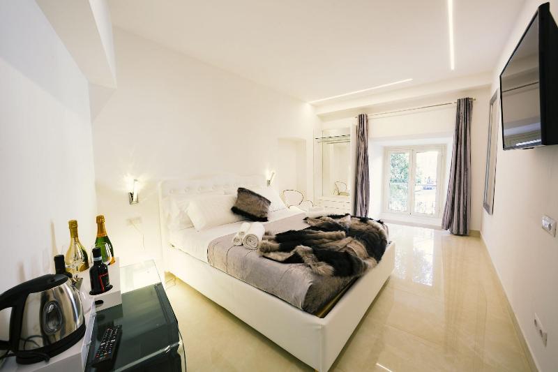 San Pietro Grand Suite - Oda