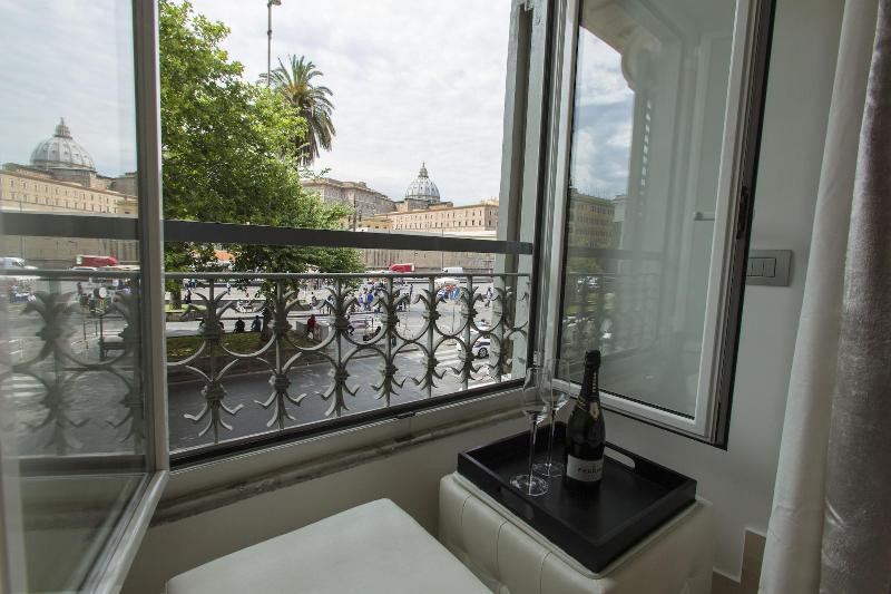 San Pietro Grand Suite - Oda
