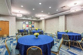 Holiday Inn Express Hauppauge-Long Island fotoÄŸrafÄ±