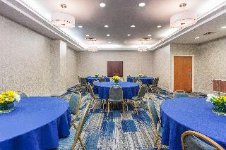 Holiday Inn Express Hauppauge-Long Island fotoÄŸrafÄ±