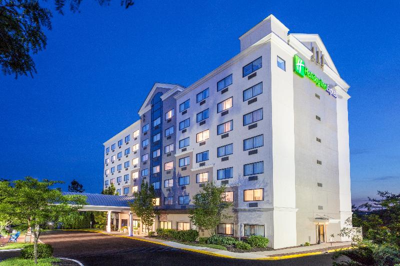 Holiday Inn Express Hauppauge-Long Island - Genel