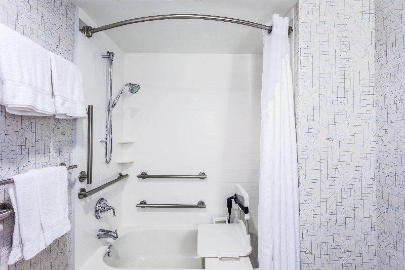Holiday Inn Express Hauppauge-Long Island - Oda