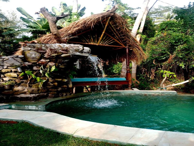 Junjungan Suite Villa - Havuz