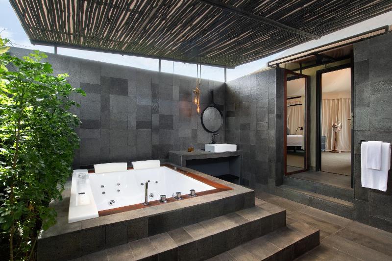 Natra Bintan A Tribute Portfolio Resort - Oda