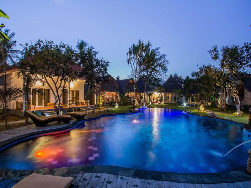 Sanghyang Bay Villas - Havuz