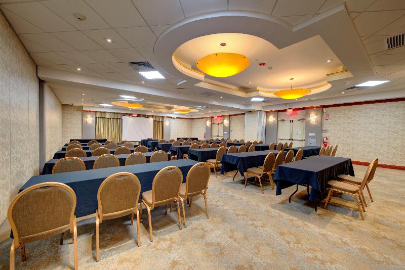 Holiday Inn Plainview-Long Island - Toplantı