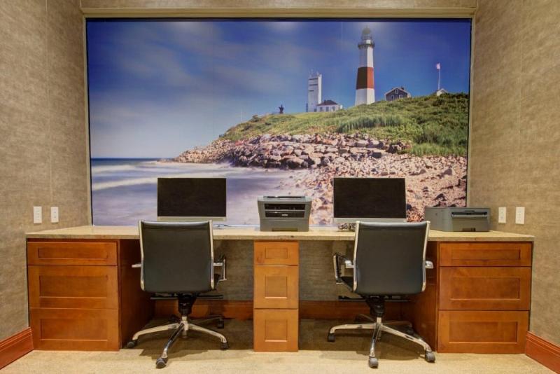 Holiday Inn Plainview-Long Island - Genel