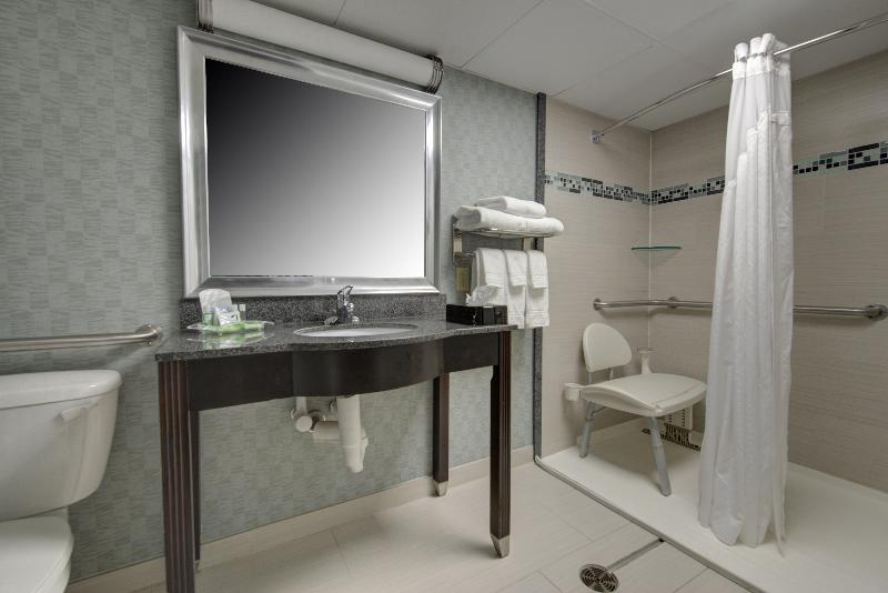 Holiday Inn Plainview-Long Island - Oda