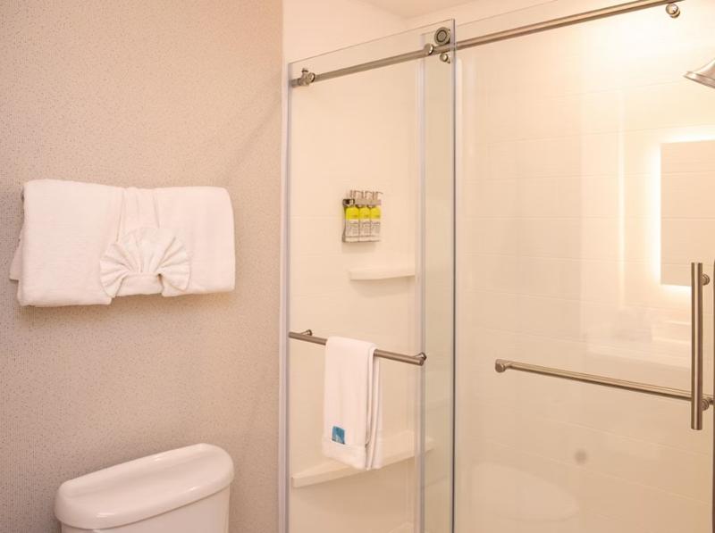 Holiday Inn Express Suites Chester-Monroe-Goshen - Oda