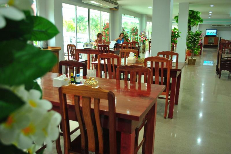 Karon Village Hotel - Lobi