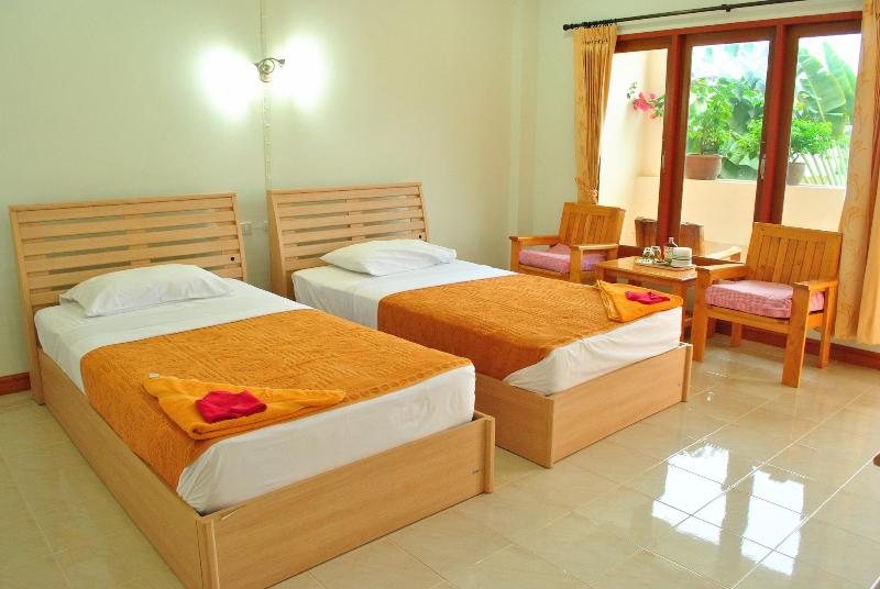 Karon Village Hotel - Oda