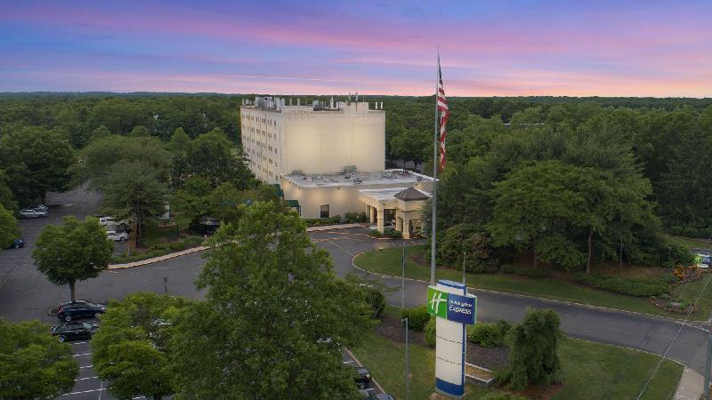Holiday Inn Express Stony Brook-Long Island - Genel