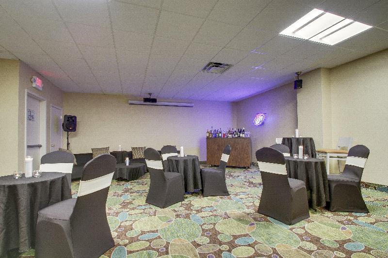Holiday Inn Westbury-Long Island - Toplantı