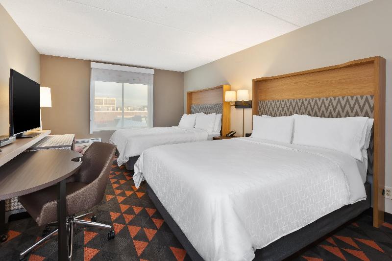 Holiday Inn Westbury-Long Island - Oda