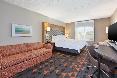 Holiday Inn Westbury-Long Island oda fotoğrafı