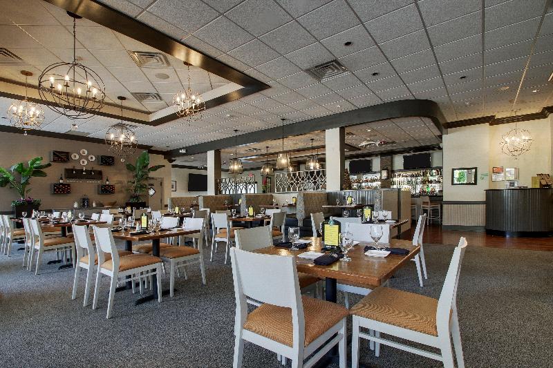 Holiday Inn Westbury-Long Island - Restoran