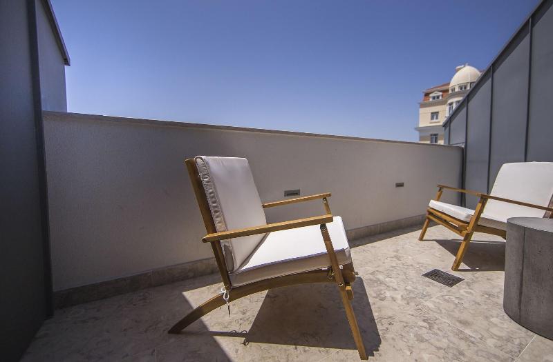 Somewhere Estoril Guesthouse - Teras