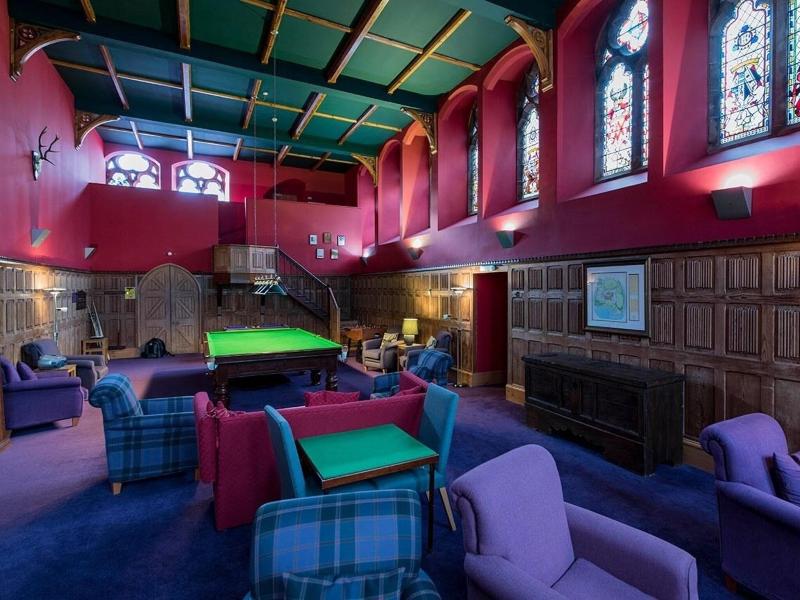The Highland Club - Lobi
