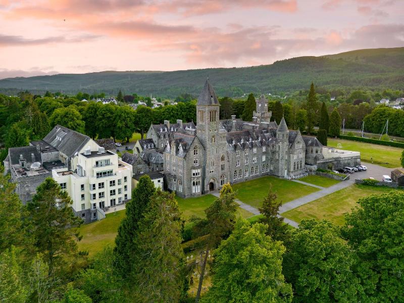The Highland Club - Genel