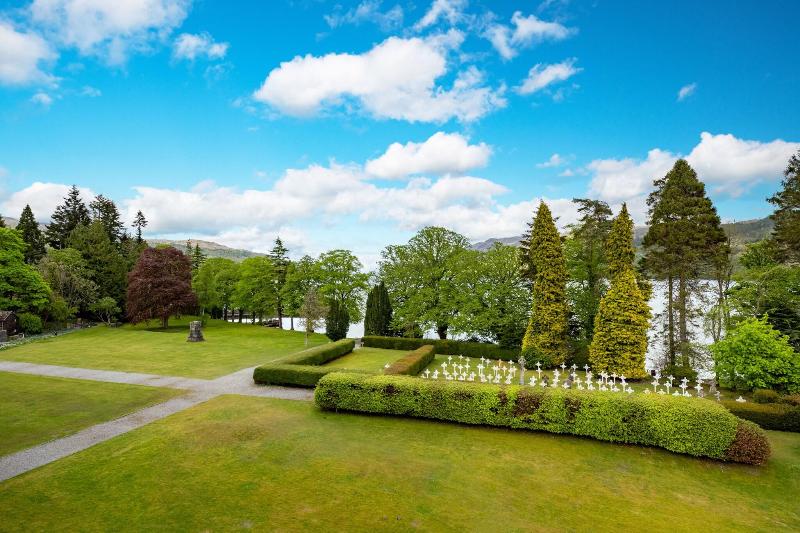 The Highland Club - Genel