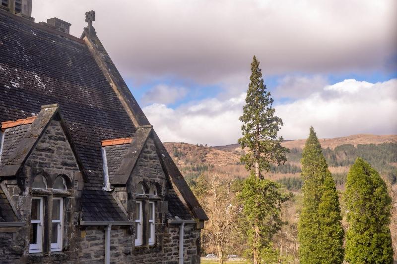 The Highland Club - Genel