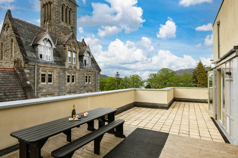The Highland Club - Teras
